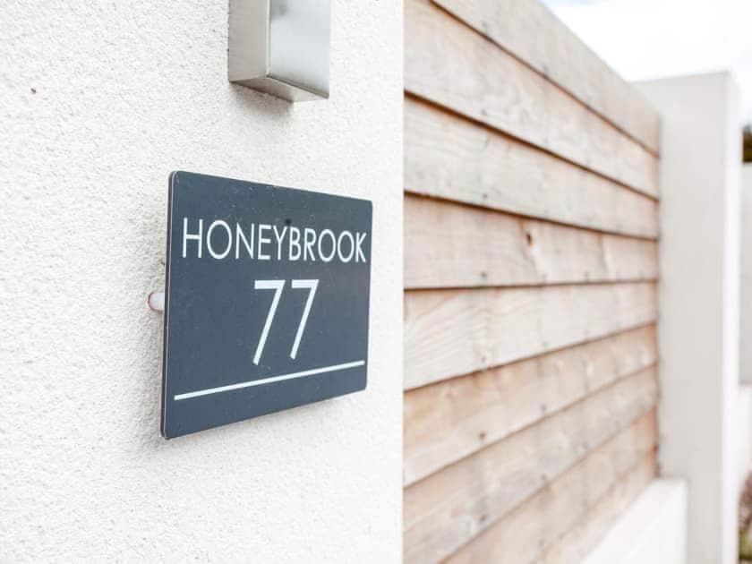 Honeybrook - Cosey Detached Home, Modern, Spacious トーキー エクステリア 写真